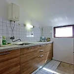 Al Mare Apartment