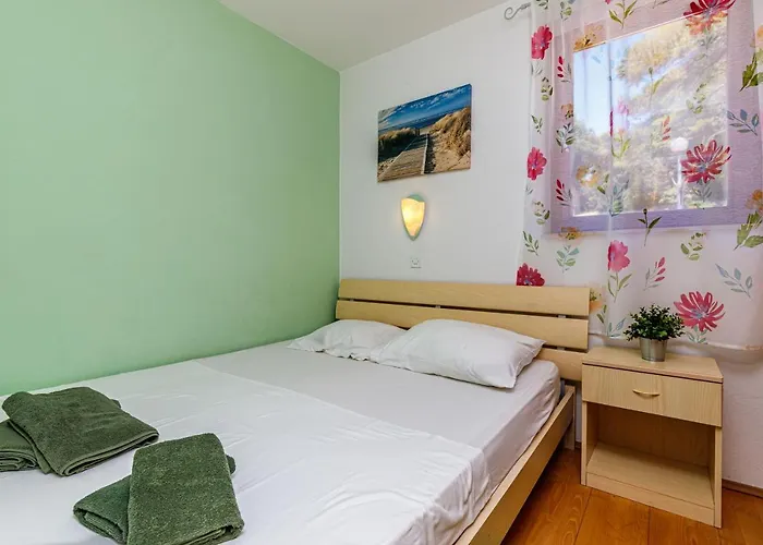 Al Mare Апартаменты Ровинь